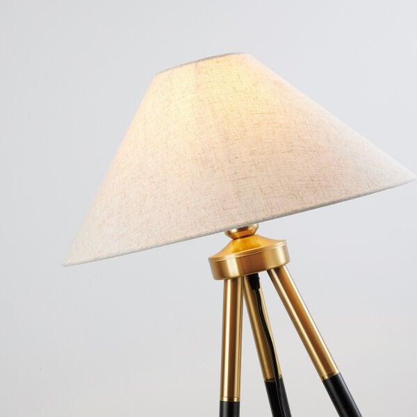 Cosby Siyah-Eskitme Kaplamalı Tripod Metal 3 Ayaklı Lambader